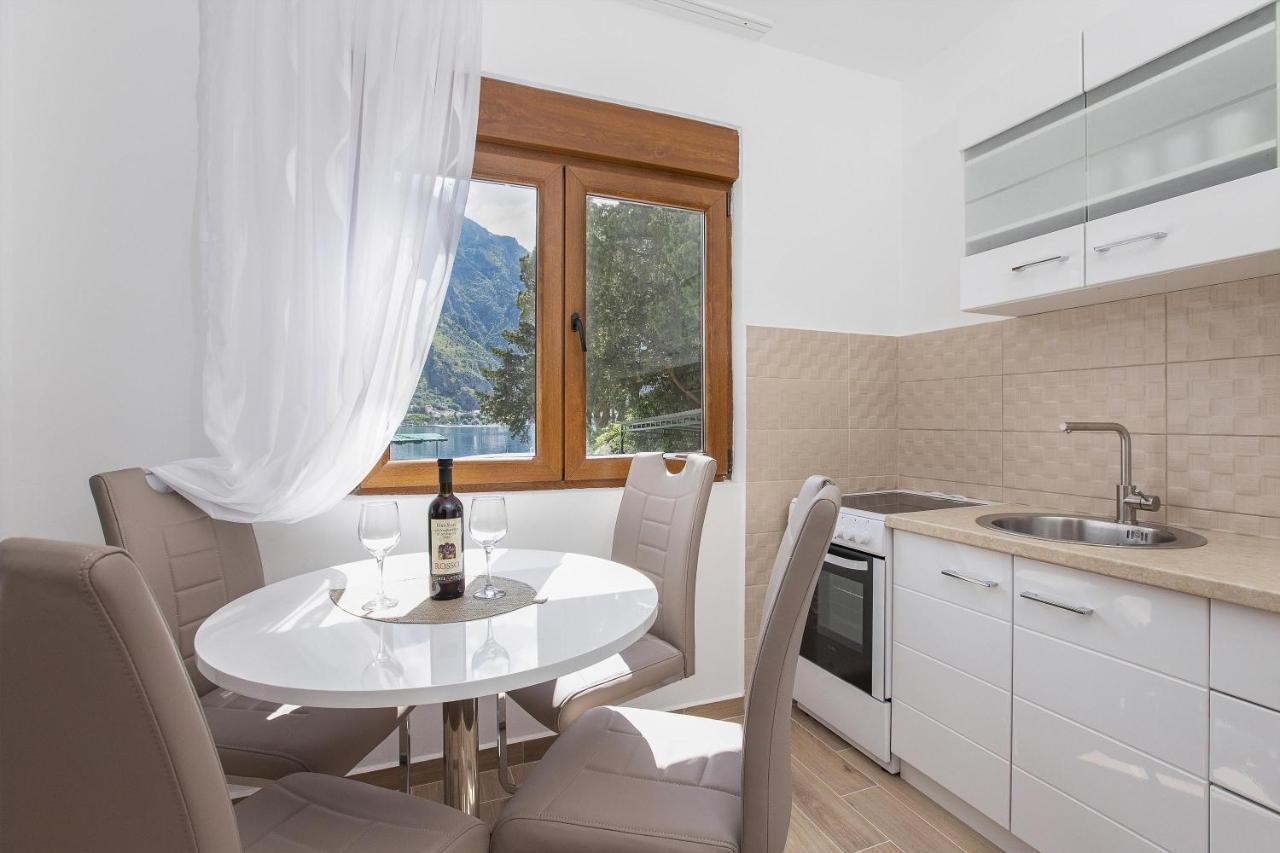 Muo Sea Front Apartments Kotor Exterior foto